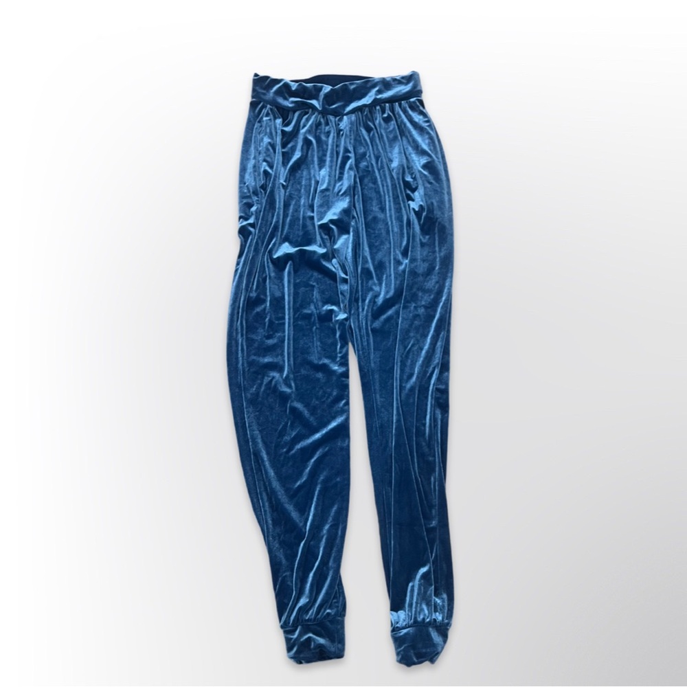 Laina Rauma Velour Pants (from the leisure collection)
Condition: Great